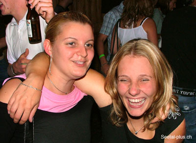 Frauen_duo_lacht_349