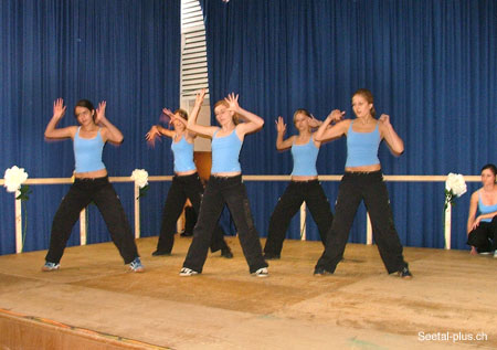 Vivace_Dance_407