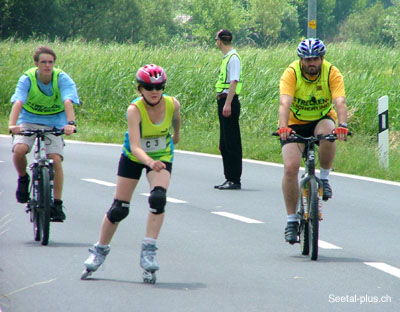 Rollerbladerin_Biker_735