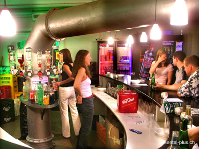 Tropical_Bar_653