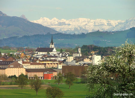 Hochdorf_Berge_970