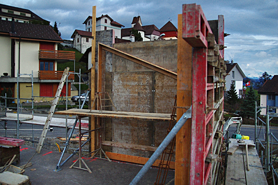 betonierte Loggia Öffnung